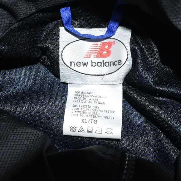 Vintage New Balance Windbreaker (XL) - Picture 5 of 5